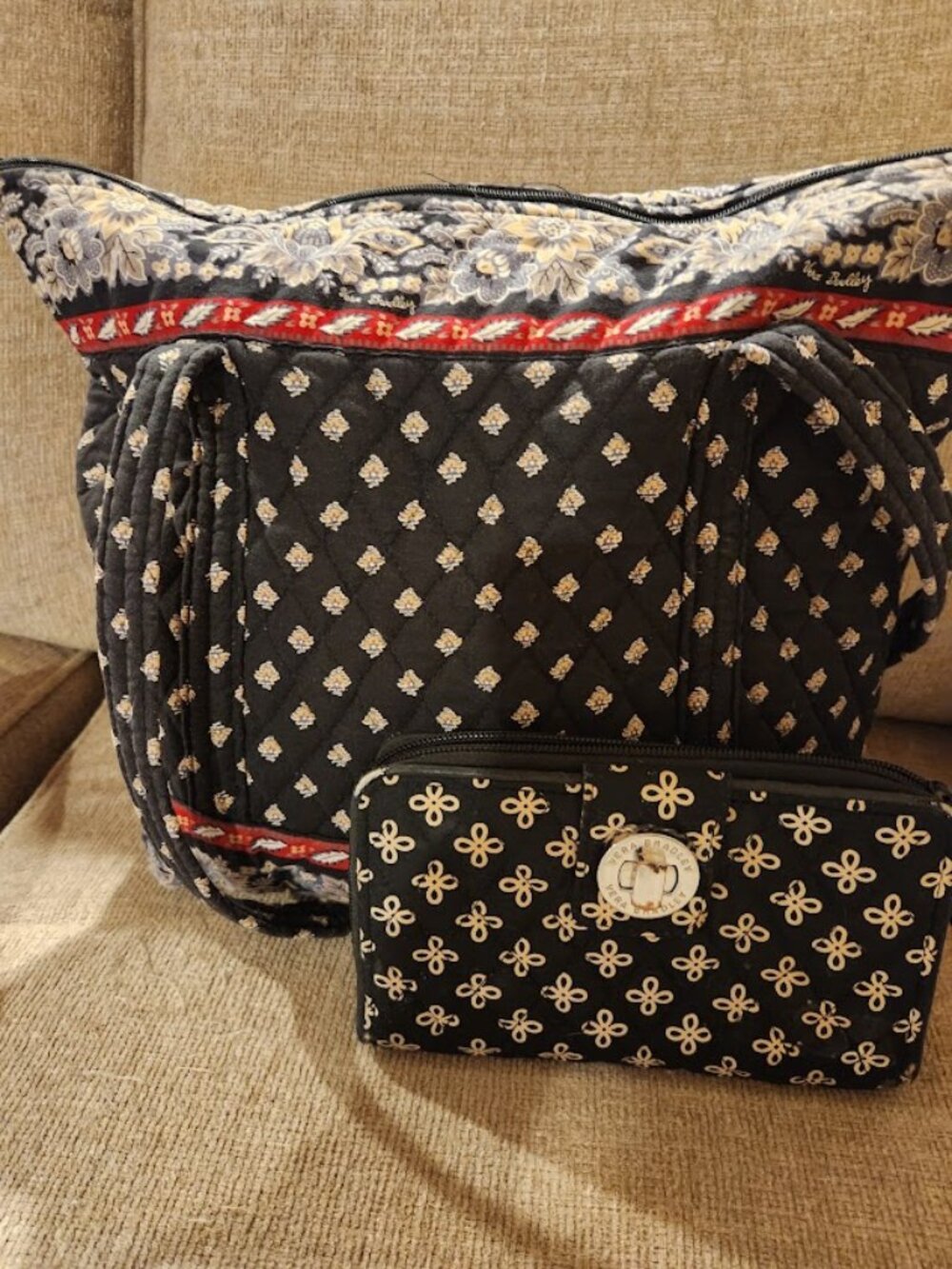 this is cute big bag with wallet